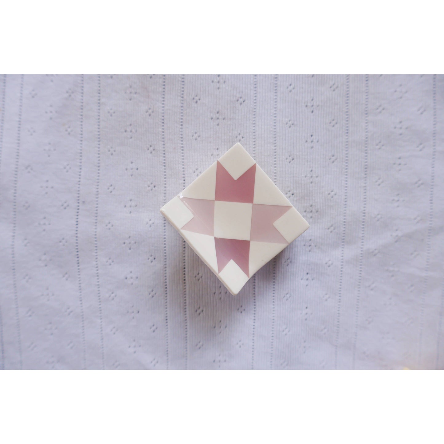 Dusty Rose Quilt Claw (XS)