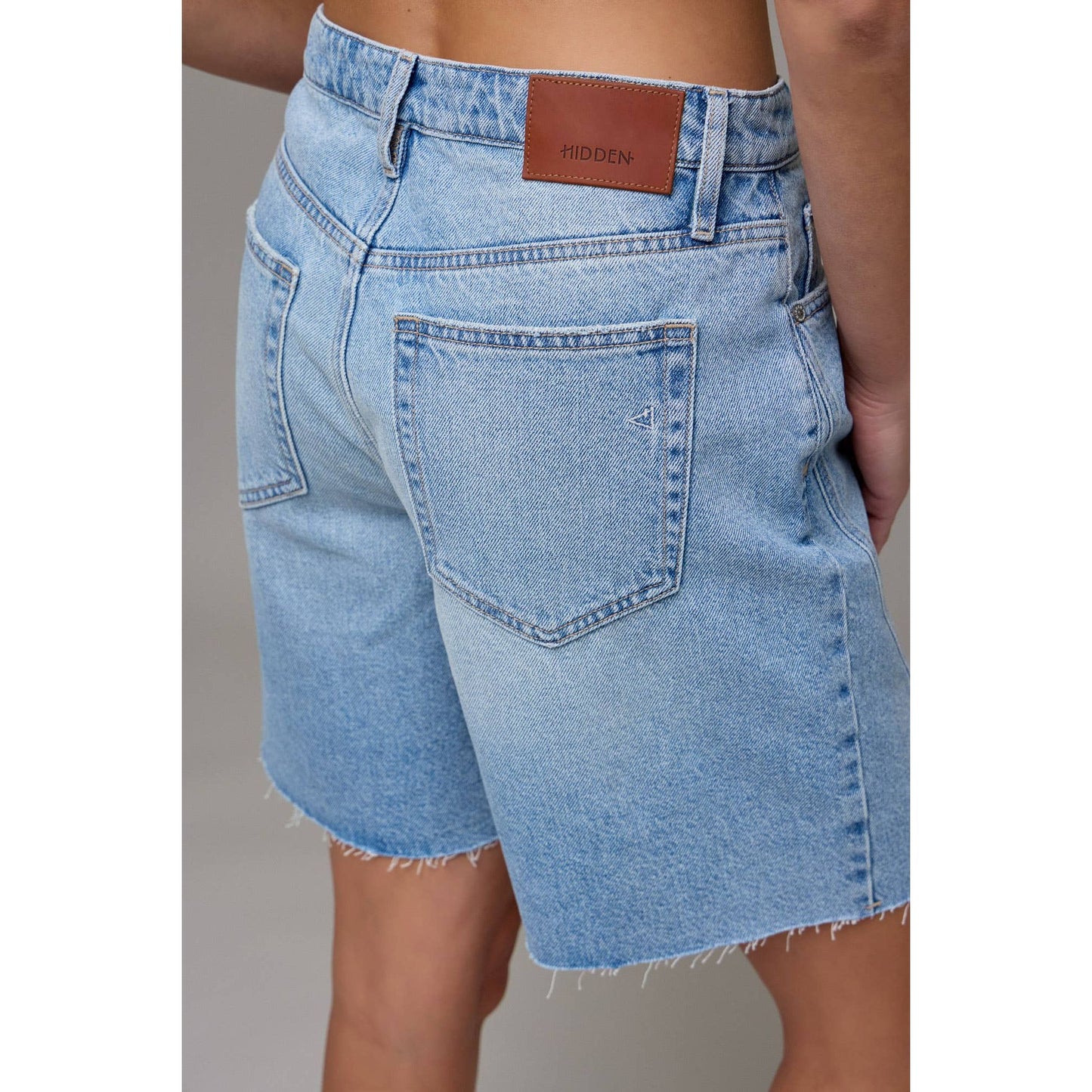 Medium Wash Baggy Short