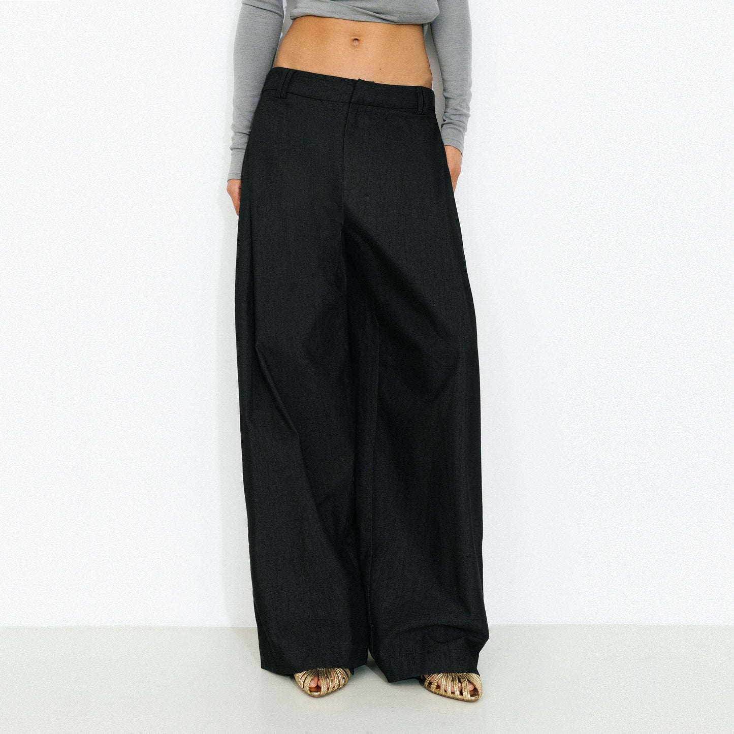 Wide-Leg Tapered Tailored Trousers