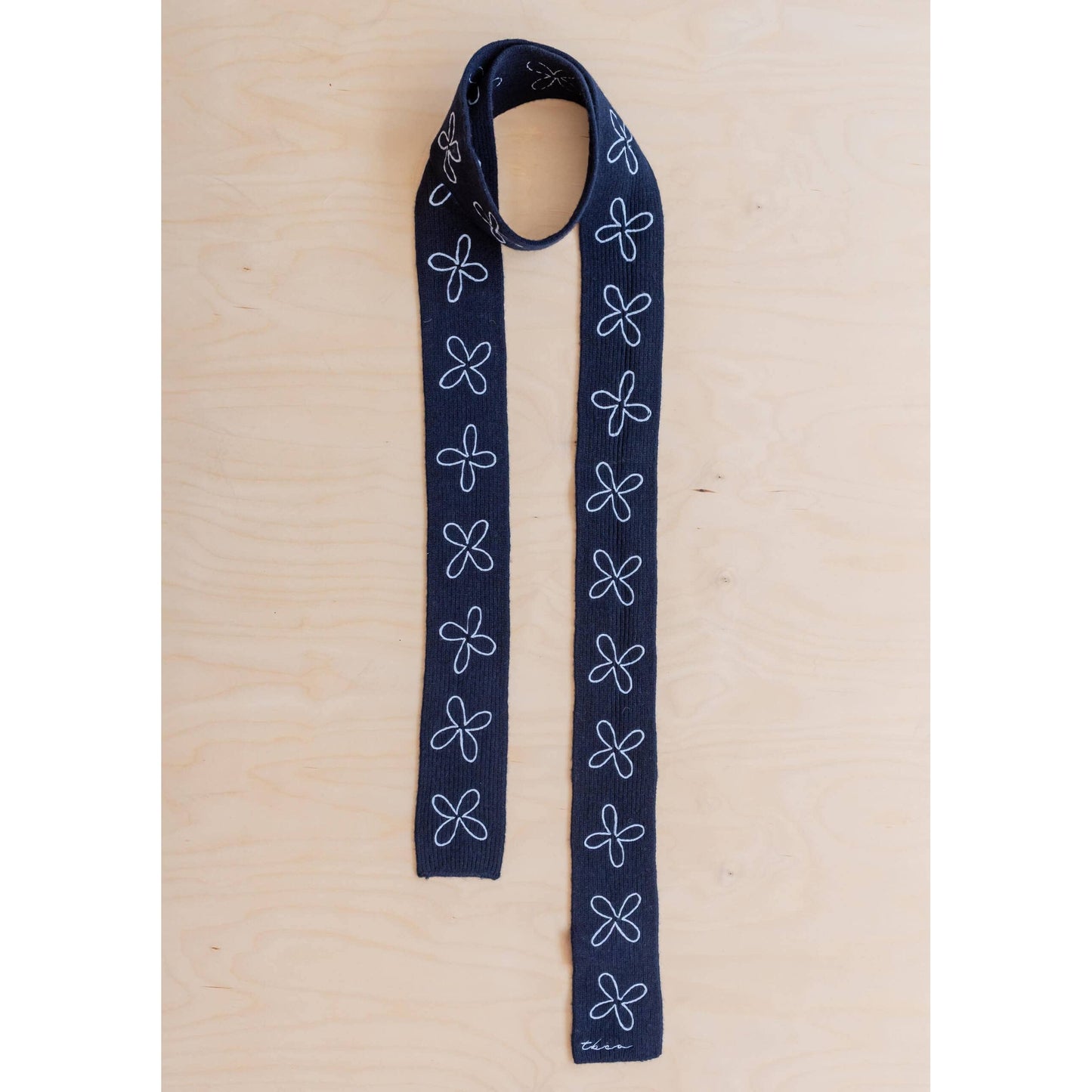 Merino Wool Skinny Scarf in Navy Flora