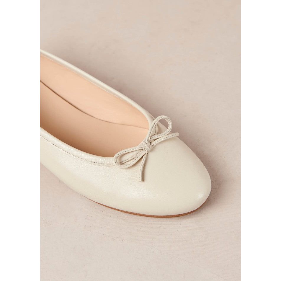 Oriana Cream Leather Ballet Flats