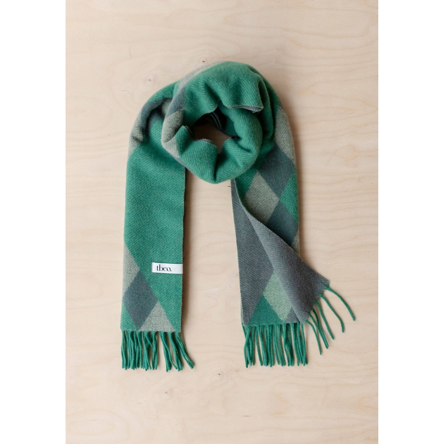 Lambswool Oversized Scarf in Green Diamond Jacquard