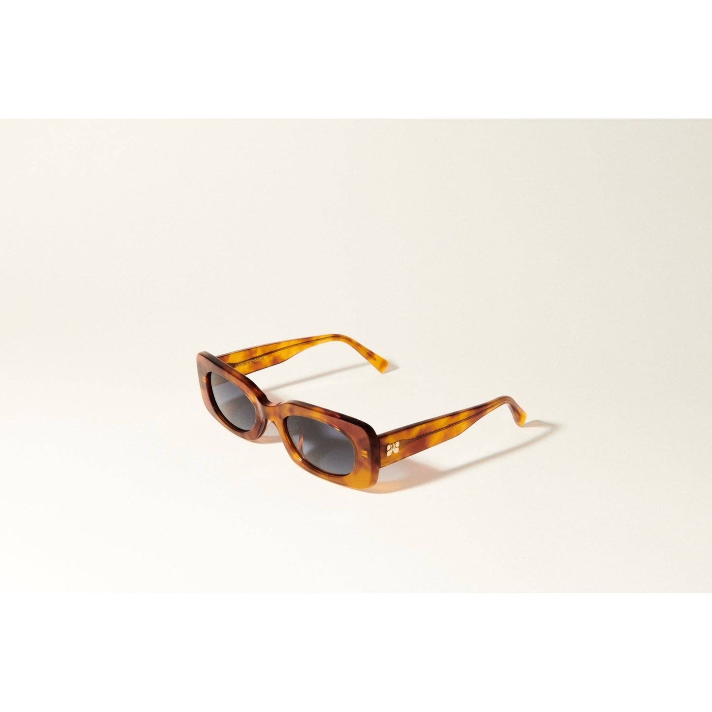 Thistle Classic Tortoise Sunglasses