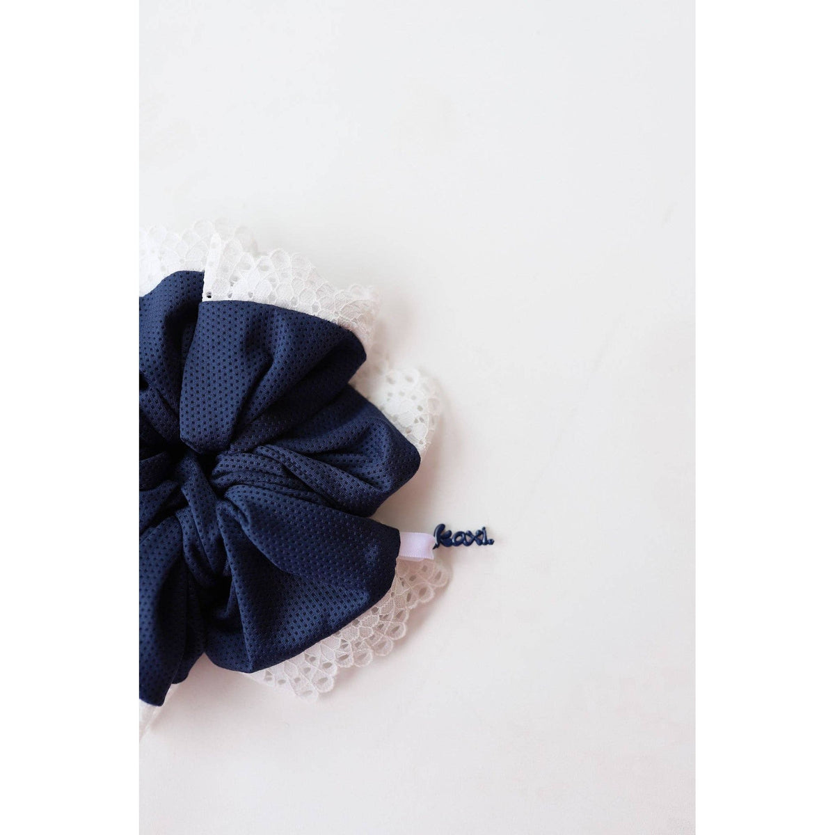 KAXI Oversized Scrunchie
