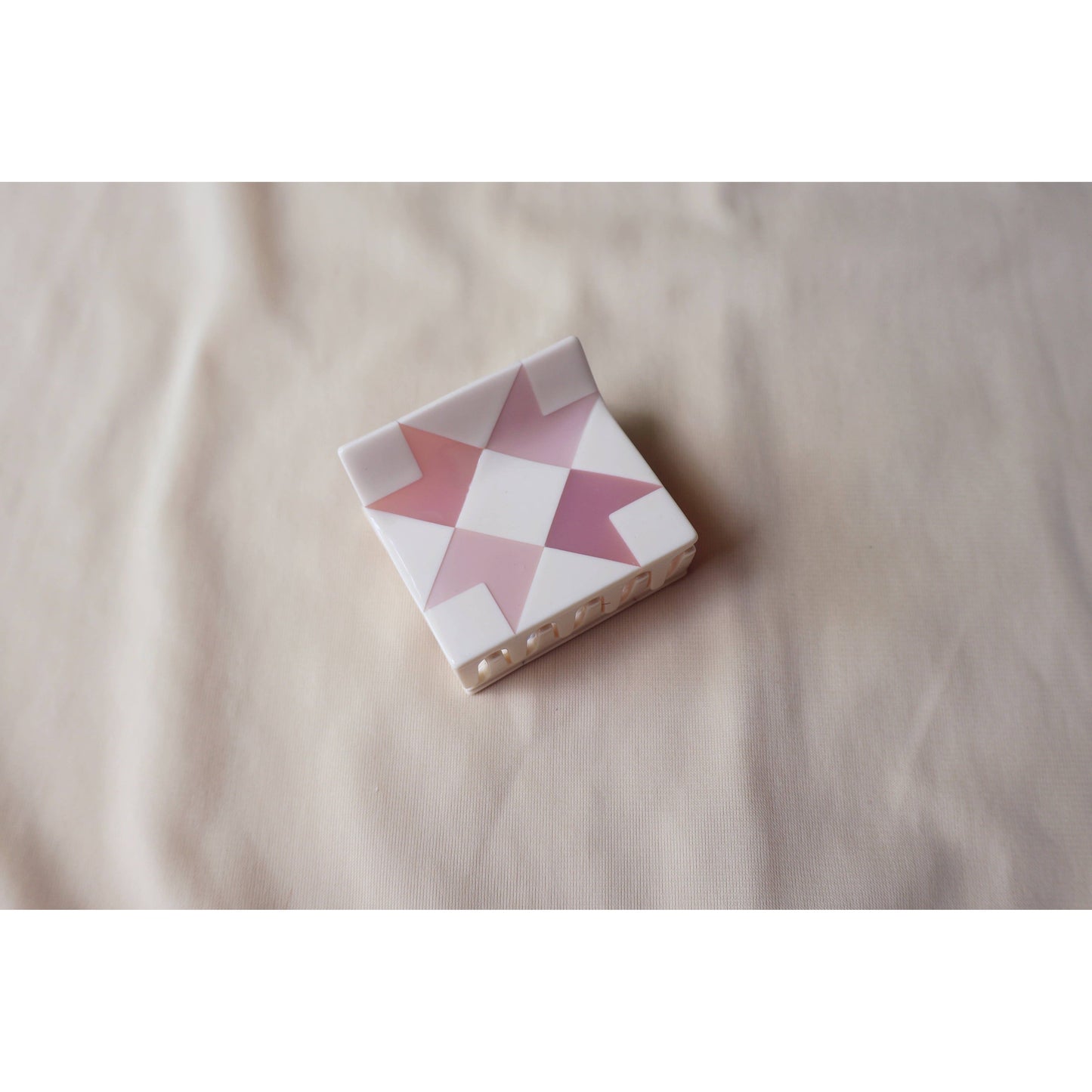 Dusty Rose Quilt Claw (XS)