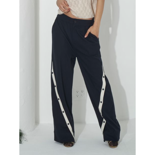 Diagonal Placket Pants