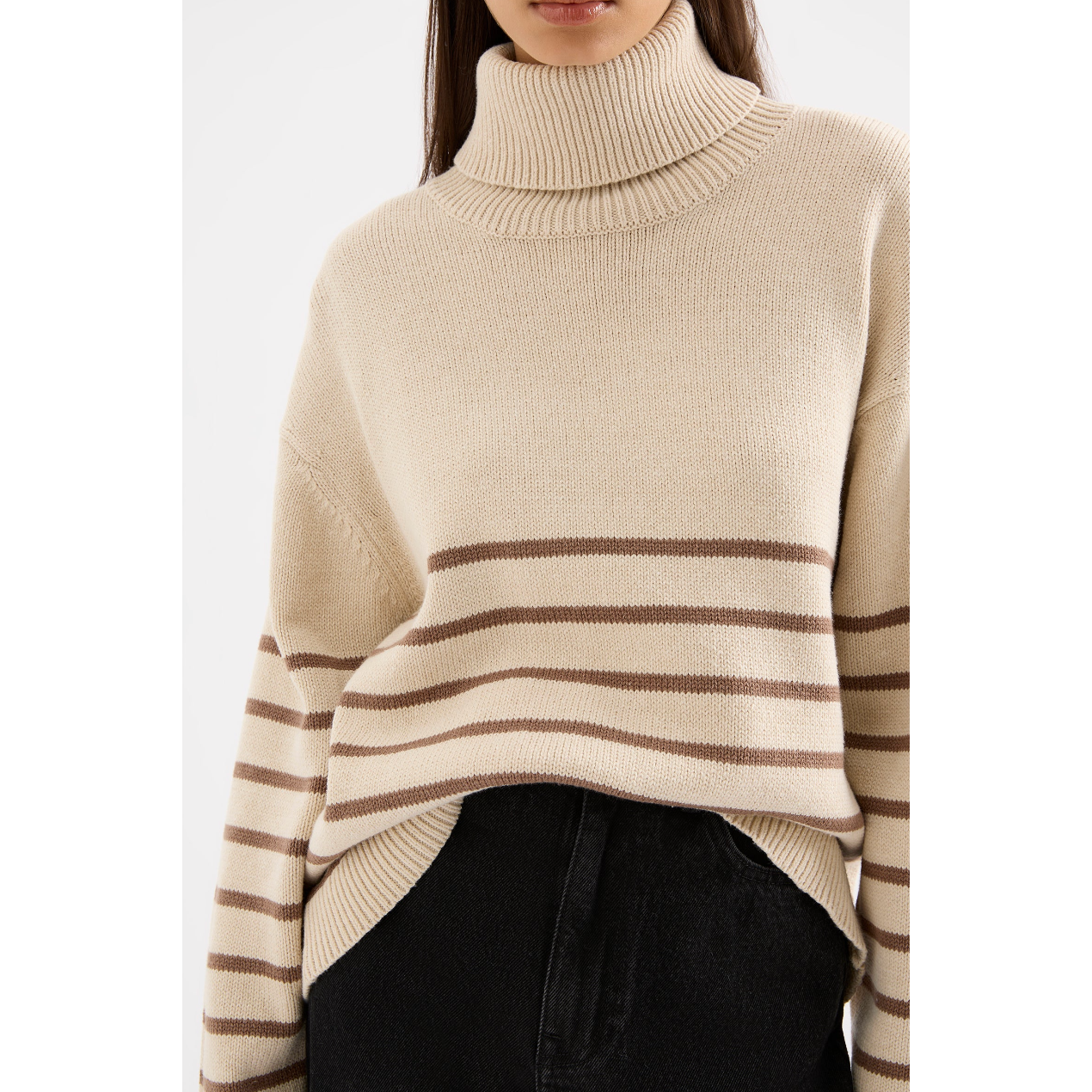 Venus Turtleneck Knit
