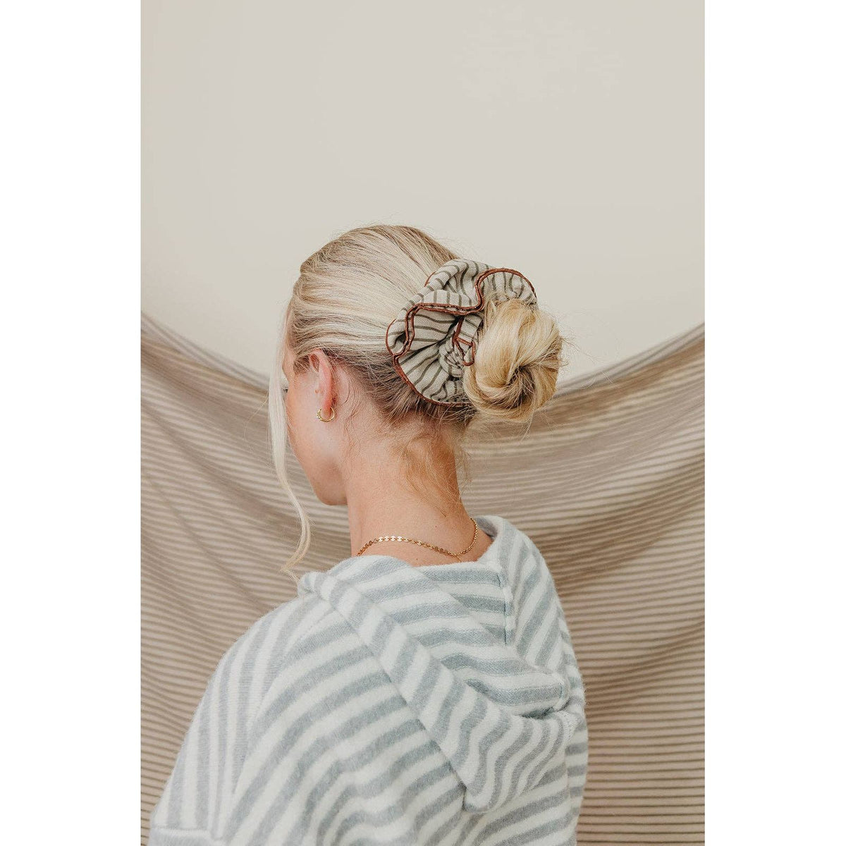 STRIPED CORSET SCRUNCHIE