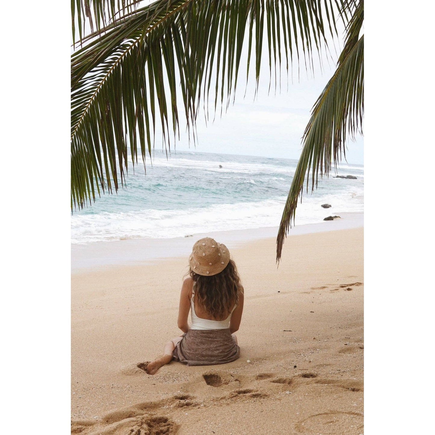Puka Dot- Cowry Shell Raffia Bucket Hat