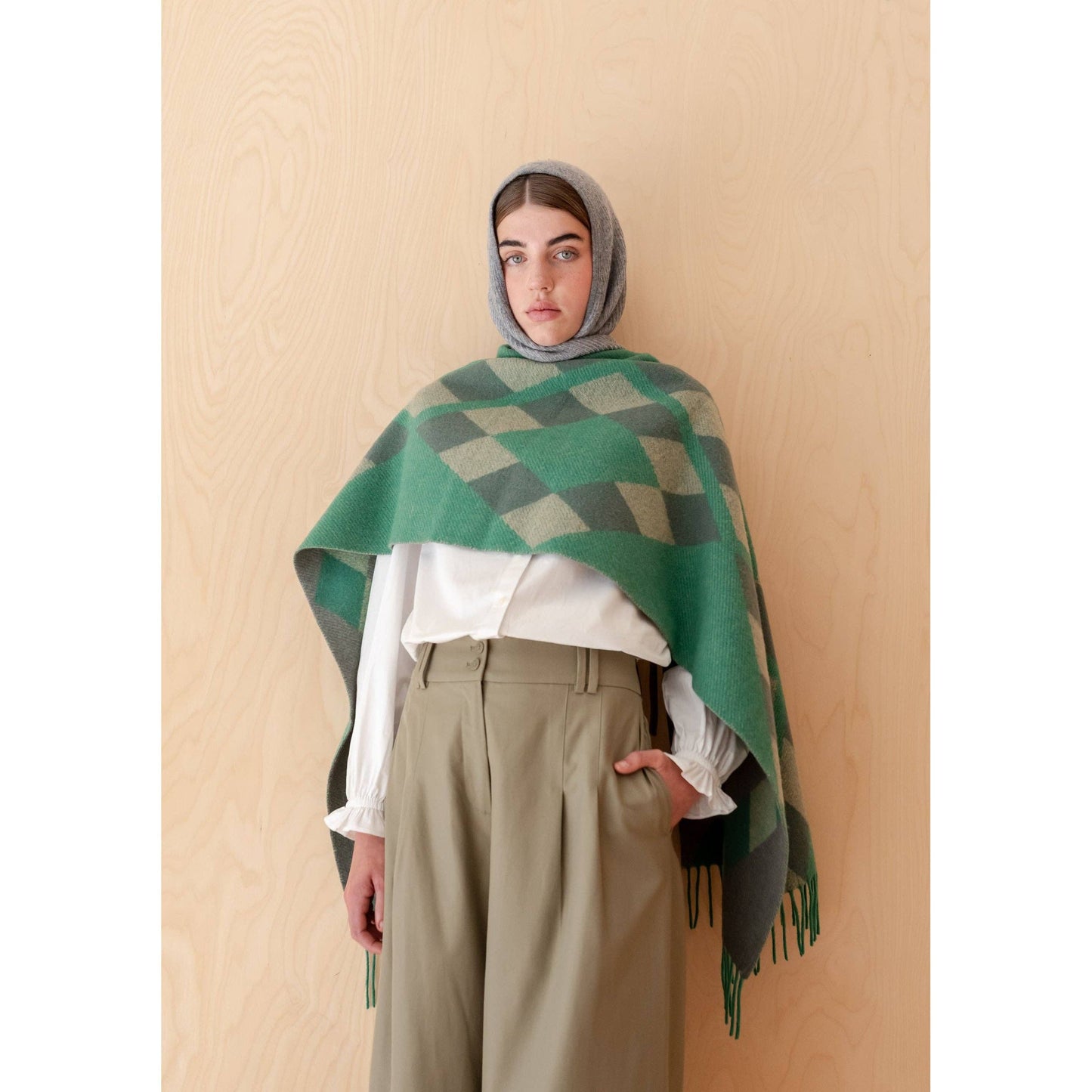 Lambswool Oversized Scarf in Green Diamond Jacquard
