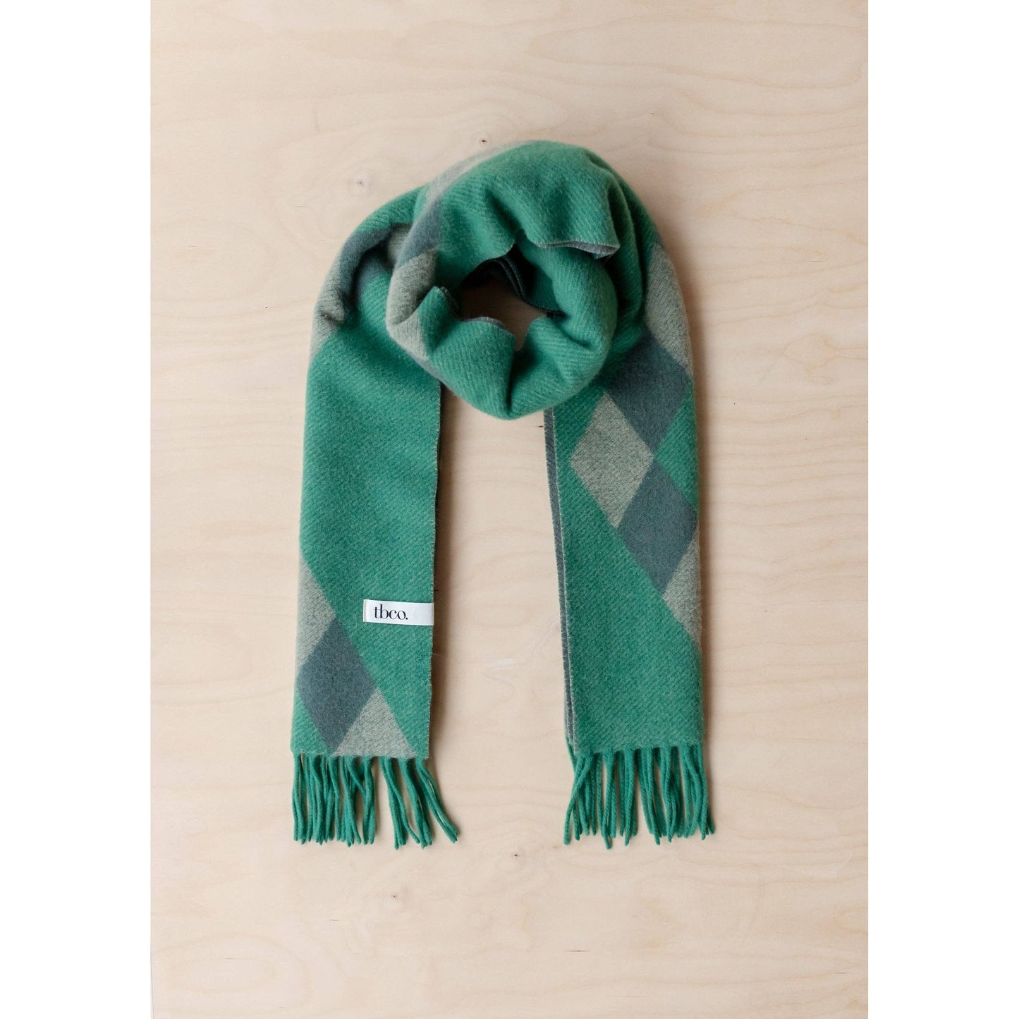 Lambswool Oversized Scarf in Green Diamond Jacquard